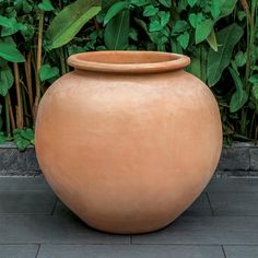 De Vesian Jar in Terra Cotta Texture Reference, Clay Decor, Sacred Garden, Terra Cotta Pot, Garden Urns, Brick Exterior, Rock Painting Patterns, Terracotta Planter, Pottery Crafts