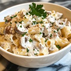 I was a bit unsure about trying this Boursin Pasta, but oh my goodness, it blew my mind! It’s creamy, dreamy, and super easy to make. My friends couldn’t stop raving about it. Can't wait for the next get-together to whip it up again! Link in first comment [👇] [👇] #Amazing #usa #sweetmemories #Easyrecipe #recipes