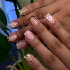 🐆🌸💫🤍 White Tip Ideas Nails, Short Designed Nails, Short Acrylic Nail Styles, Short Nail Styles Simple, Nail Inspo Builder Gel, Fail Nails 2024, Back To School Nails Black People, Nail Inspo Acrylic Designs, Cute Gel X Nail Designs