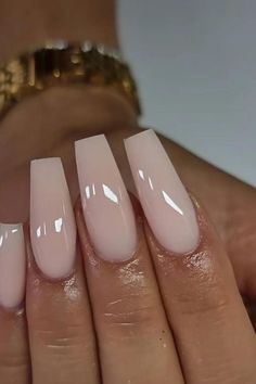 Nude nails are the ultimate in chic, sophisticated style. Taupe Nails Designs, Minimalist Manicure, Italy Nails, Bridesmaid Nails, Gem Nail Designs, Neutral Nail Designs, Bridesmaids Nails, Glitter Accent Nails, Baby Blue Nails