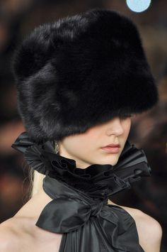 рjʍ Nastya Kusakina, Ralph Lauren Fall, Fabulous Furs, New York Fall, Love Hat, Fur Hat, Fur Fashion, Beautiful Hats