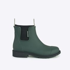 The perfect everyday rain boot. The Bobbi seamlessly blends fashion and function with natural rubber and a neoprene lining. Our best-selling boots are designed for utmost comfort. Easy to dress up or down, wear from day to night, the Bobbi comes in a range of colors to match your style and individuality. Merry People, Alpine Green, Oil Body Wash, Blue Cabinets, Wellington Boot, Wellington Boots, Black Accessories, Rain Boot, Wet Weather