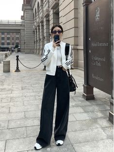 Simple Style Outfits, Korean Outfit Street Styles, Casual Trends, Korean Casual Outfits, Everyday Fashion Outfits, Korean Fashion Dress, Casual Day Outfits, Korean Casual, Stylish Work Outfits