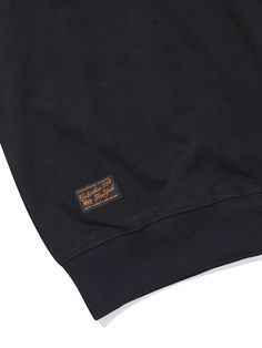 This is a comfortable and casual sweatshirt that is made out of high quality cotton and polyester blend fabric. With design detail of comfortable oversized silhouette and logo artwork on the chest, it gives a trendy and refined look.- Oversized silhouette- Ribbed neckline and hem- Point label on the hem- Logo emblem on the cuff Black Cotton Sweater With Ribbed Collar, Black Relaxed Fit Sweats In French Terry, Black Sweats With Ribbed Cuffs In French Terry, Black French Terry Sweats With Ribbed Cuffs, Black French Terry Sweatshirt For Loungewear, Black French Terry Top With Relaxed Fit, Black Cotton Top With Ribbed Collar, Cotton Sweatshirt With Ribbed Neckline, Black Cotton Crew Neck Sweater