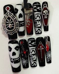 Misfits Nails, Band Inspired Nails, My Chemical Romance Nails, Slipknot Nails, Metalhead Nails, Emo Nail Designs, Deftones Nails, Mcr Nails, Nirvana Nails