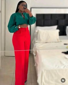 Holiday Luncheon Outfit Work, University Lecturer Outfit Women, Corporate Attire Women Dress, Colorful Corporate Outfit, Green Trouser Outfit Women, Old Money Work Outfits, Outfit Bureau, Pants Outfits For Women