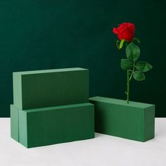 Description: This floral foam block is characterized by wide application and can be used for real and artificial flower arrangements, plants, bouquets or other DIY craft flowers. It also can be used in a vase or flower basket. Not is it soft, delicate and quick to absorb water and keep the flowers hydrated, but this dried flower clay is easy to use and can be cut to suit any need, simply by placing these flower bubbles slightly into the water. It is constructed of sodium alginate material. The l Dry Floral Foam, Wet Flowers, Gift Wrap Storage, Diy Flores, Foam Blocks, Block Craft, Florist Supplies, Organization Gifts, Flower Arrangements Diy