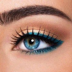 Makeup Cantik, Eyeliner Tips, Makeup Tip, Blue Eyeliner, Paper Towns, Smink Inspiration, Hooded Eye Makeup, Makijaż Smokey Eye, Makeup Hacks