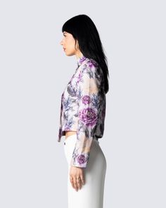 Walk in elegance with this floral print twill jacket - one that doesn't ruin the outfit, but MAKES it 💋 Looking royal and ruthless 👑 Baby Ballerina, Twill Jacket, The Outfit, Walk In, Pin Up, Kimono Top, Floral Print, Floral Prints, Couture