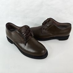 Almost Like New Condition, See All Pics There's Some Marks And Creases Brown Oxfords Women, Brown Oxfords, Toe Shoes, Flat Shoes Women, Loafer Flats, Oxford, Loafers, Like New, Women Shoes