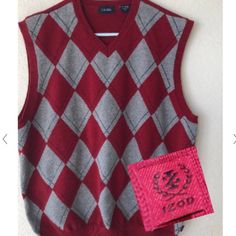 Izod 100% Cotton Argile Vest Size Grey/Rust In Unworn Condition A Great Add To Your Wordrobe Very In Fashion Now. Casual Cotton Tops With Argyle Pattern, Fashion Now, Sweater Vest, In Fashion, Rust, Men Sweater, Man Shop, Grey, Color