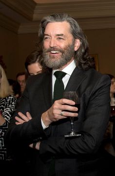 1/14/2015, Timothy Omundson at the Disney/ABC winter press tour for the Television Critics Association (TCA). Getty photo. Original here: https://www.gettyimages.com/detail/news-photo/galavant-the-cast-and-executive-producers-of-galavant-at-news-photo/461544106?adppopup=true Press Tour, Executive Producer, Once Upon A Time, Behind The Scenes