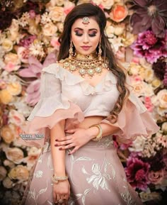 Trending Blouse, Girls Lehenga, Lehenga Bridal, Wedding Lehenga Designs, Lehnga Dress, Outfits Jeans