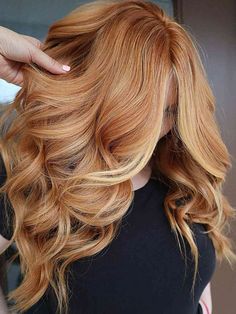 Natural Ginger Red Hair with Blonde Highlights Blonde Balayage On Ginger Hair, Wig Hairstyles Straight Hair, Copper Hair With Blonde Highlights, Copper And Blonde Balayage, Xv Hair, Heavy Highlights On Dark Hair, Red Hair With Blonde, Heavy Highlights, Highlights On Dark Hair