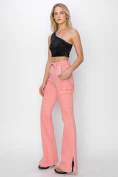 Elevate your denim game with these high-rise side slit cargo bootcut jeans. The unique design features a flattering high waist and a trendy bootcut leg silhouette. The side slits add a touch of edgy detail, while the cargo pockets bring a utilitarian vibe to the classic denim style. These jeans are versatile and can be dressed up or down for various occasions. Pair them with a tucked-in blouse and heels for a chic evening look, or opt for sneakers and a graphic tee for a more casual vibe. Step o Pink Jeans, Denim Style, Cargo Jeans, High Jeans, Plus Size Tops, Denim Fashion, Denim Pants, Bootcut Jeans, Jeans Pants