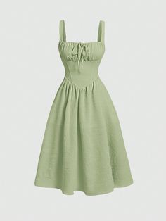 Light Green Cocktail Dress, Green Simple Dress, White And Green Dress, Green Outfits For Women, Verde Lima, Fairy Dress, Mode Inspo, Really Cute Outfits