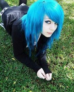 Amber Mccrackin, Artsy Hair, Scene Girl Fashion, Pop Culture Moments, Character Details, Teal Hair