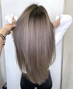 Ash Beige Blonde, Ash Blonde Hair Balayage, Cool Blonde Hair, Gorgeous Hair Color, Balayage Hair Blonde, Pretty Hair Color