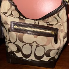 I Am Not Sure But I Believe This Is A Large Signature Hobo Great Condition Used Maybe Twice. Coach Signature Bag, Bags Coach, Tan Brown, Coach Bags, Bag Lady, Women Shopping, Color