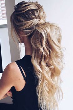 Prom Ponytail Hairstyles, Curly Hair Ponytail, Blonde Ponytail, Hairstyles Ponytail, Curly Wedding Hair, Elegant Wedding Hair, Penteado Cabelo Curto, Long Blonde, Wedding Hairstyles For Long Hair