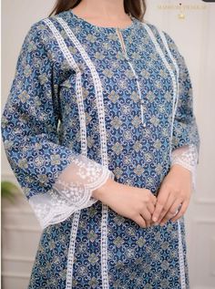 Lace Designs On Suits, Cotton Suit Designs, Kurti Pattern, Simple Kurta, Simple Dress Casual, Dress Styling, Kurti Embroidery, Outfits Indian