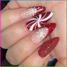 Valentine day nails idea 2024 Sparkly Red Christmas Nails Art Designs, Christmas Nails Acrylic Candy Cane, White Reindeer Nails, Christmas Nails Red Snowflake, Christmas Gel Nail Art, Christmas Lights Nail Designs, Gel Nail Christmas Designs, Nails Set Ideas, Candy Cane Nails Christmas