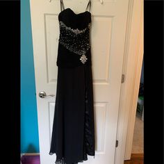 New Never Worn Embellished Evening/Formal Gown. Strapless Sz 2. Formal Black Gown With Rhinestones, Black Rhinestone Gown For Evening, Black Floor-length Evening Dress For Homecoming, Black Rhinestone Evening Gown, Black Embellished Strapless Evening Dress, Embellished Floor-length Strapless Evening Dress, Luxury Black Strapless Floor-length Dress, Saving Strategies, Formal Gown