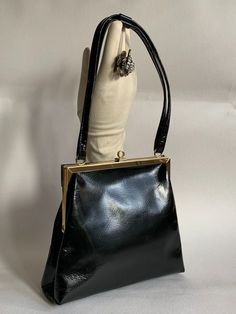 Patent Leather Handbags, Vintage Handbag, Denim Tote Bags, Black Handbag, Vintage Leather Bag, Kelly Bag, Elegant Bags, Vintage Purses, Handbag Shoes