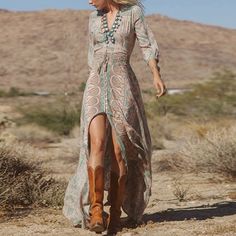 Fabric: Chiffon Gender: Women Item Type:Dress Sleeve Length:Long Sleeve Color: Photo Color Size: S, M, L, XL Dress And Cowboy Boots, Sukienki Maksi, Look Boho Chic, Mode Retro, Floral Chiffon Maxi Dress, Boho Styl, Moda Country, Mode Hippie, Estilo Hippie