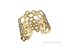 Spectacular solid cuff bracelet with a modern geometric design, that will wear you with elegance and sophistication. This artistic piece, with a high quality craftsmanship, will look perfect with any outfit, catching the eye for its beautiful pattern and the quality of the detail. The bracelet is made of brass, with a thickness of 1.2 mm. that offers solidity and great body, and is finished with a delicious dark patina that gives a beautiful tone to the brass. A piece that will last you a lifeti Modern Adjustable Cuff Bracelet For Parties, Modern Adjustable Cuff Bracelet For Party, Adjustable Modern Cuff Bracelet For Party, Modern Metal Cuff Bangle, Modern Party Cuff Bangle Bracelet, Modern Brass Cuff Bracelets, Modern Adjustable Cuff Bracelet, Modern Cuff Bangle Bracelet, Modern Metal Cuff Bracelet