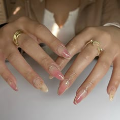 Blush Nail Designs, Aesthetic Nail Art, Coquette Nail, Blush Nail, Nails Girly, Princess Vibe, Coquette Nails, Aesthetic Nail, Summery Nails