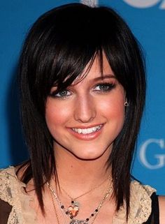 Medium Shag Hairstyles, Shaggy Short Hair, Shaggy Haircuts, Edgy Haircuts, Ashlee Simpson, Shag Hairstyles, Mid Length Hair, Sandra Bullock, Medium Hair Cuts