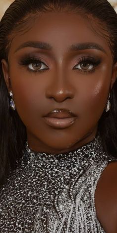 Boss Lady Makeup Look, Facial Art, Chic Glasses, Eye Lenses, Colors For Dark Skin