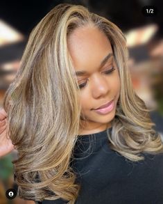 Blonde Ombre Black Women, Sandy Blonde Hair On Black Women, Blonde Highlights On Black Women, Blonde Highlights Black Women, Beyonce Blonde Hair, Blonde Natural Hair, Honey Brown Hair