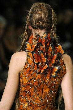 Alexander Mcqueen Dresses, Savage Beauty, Mc Queen, Mcqueen Fashion, Butterfly Dress, Orange Dress, Mode Inspiration, Fashion Details, Costume Design