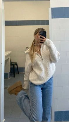 Cute Tops From Amazon, Cute Clothes From Amazon, Tops From Amazon, Affordable Winter Outfits, Prettiest Celebrities, Budget Outfits, Pretty Females, Fall Fits, Stylish Outfit