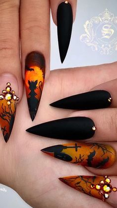 Celestial Nail Art, Skull Nail Designs, Pumpkin Nail Designs, Holloween Nails, Candy Nails, Skull Nails, Witchy Nails, Cute Halloween Nails, Pumpkin Nails