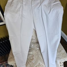 Size 52 X 30 Big And Tall Men's Cubavera Slacks. Cotton Linen Blend, Never Worn And Flawless. You Have Vacation Coming Up? A Wedding? These Will Look Gorgeous With A Blue Blazer Or A Linen Jacket Or A Great Colorful Polo Or T-Shirt. Quick No Nonsense Shipping. White Fitted Straight Leg Work Pants, Classic White Straight Leg Work Pants, White Dress Pants With Tapered Leg And Pockets, White Tapered Leg Dress Pants With Pockets, White Tapered Leg Work Pants, White Tapered Leg Dress Pants With Welt Pockets, White Tapered Leg Work Pants With Pockets, White Tapered Leg Chinos With Pockets, Classic White Chinos With Pockets