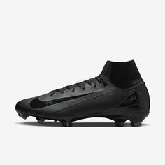 the nike superfly football shoe is shown in black