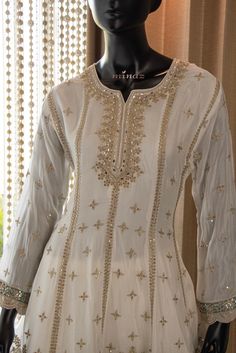 Simple Kurta, Hand Beaded Embroidery, Kurta Designs, Ethnic Wear, Hand Beading, Beaded Embroidery, Embroidery, Closet