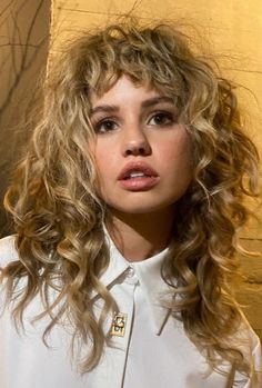 Curly Hair Fringe, Blonde Curly Hair, Debby Ryan, Hair With Bangs