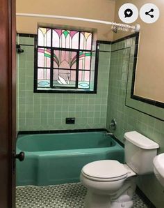 Vitrolite Bathroom, Colored Bathtub, 1950 Bathroom, Green Bathtub, Accessible House Plans, 60s Bathroom, Art Deco Bathroom Tile, Accessible House, Bathroom Beautiful