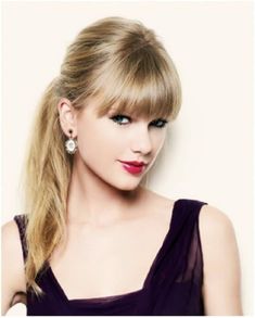 17 Unbeatable Weave Ponytails with Bangs [2024] Straight Ponytail Hairstyles, Straight Hair Cuts, Straight Ponytail, Straight Bangs, Taylor Swift Outfits, Popular Haircuts, Taylor Swift Hair, Haircuts Straight Hair