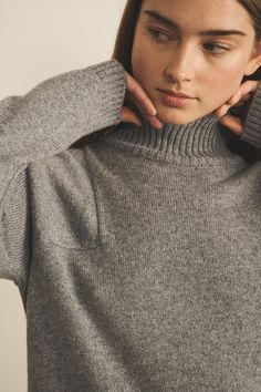 Our Charlotte turtleneck cashmere sweater for women provides great insulation against the cold all the while remaining stylish. With its slightly oversized and loose fit, it is meant to be worn both on days off and with casual outfits in the countryside, and also in a more sophisticated manner for dinners in town. An iconic and timeless piece. Charlotte’s fashion tip: “I love this textured and sophisticated turtleneck. Perfect with baggy jeans for a casual look in between seasons, or under a nice cashmere coat during chilly days in winter. To be a “matchy-matchy” couple with your partner, discover also Charles, the sustainable cashmere turtleneck sweater for men, available in matching colourings.” Wool Funnel Neck Polo Sweater For Fall, Wool Polo Sweater With Funnel Neck For Fall, High Neck Cashmere Sweater For Work, Cashmere Turtleneck For Work, Gray Funnel Neck Turtleneck For Fall, Wool Turtleneck Polo Sweater For Fall, Cozy High Neck Turtleneck For Layering, Fall Wool Turtleneck Polo Sweater, Merino Wool Funnel Neck Sweater For Fall