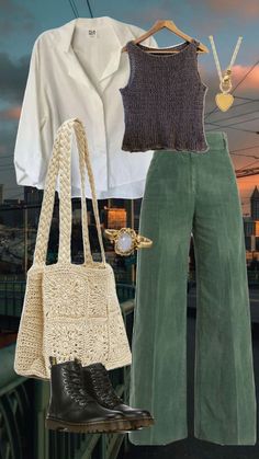 nyc outfit #nyc #ootd #outfit #summer #outfitinspo #vintage #nature #city #green #crochet Nyc Ootd, Nature City, Diy Vetement, Green Crochet, Mode Casual, Vintage Nature, Mode Inspo, Ootd Outfit, Outfit Summer