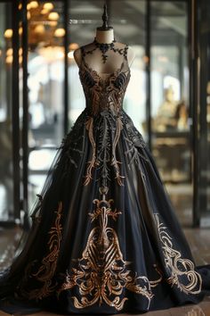 Gon Outfits, Dragon Inspired Dress, Royal Dress Aesthetic, Black And Gold Ball Gown, Gold And Black Gown, Dragon Dress, Hippie Chic Fashion, Expensive Dresses