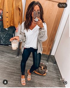 She Is Meg Marie, Casual Rainy Date Night Outfit, Cute Dressy Casual Outfits, Cute Everyday Outfits Winter, Work Leggings, Nordstrom Outfit, Total Girl, Cute Outfits With Leggings, Outfit Essentials