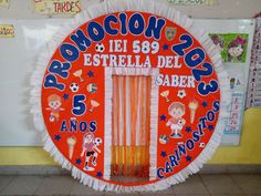 an orange and white paper plate with the words rodeon, fiesta, estrella del saberr written on it