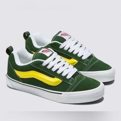 Vans Knu Skool *Nwt* Color: Green/ True White Size: 10.0 Men's Sku: Vn0009qcbgn Vans Old Skool Low, Vans Green, Yellow Vans, Rare Vans, Green Vans, Vans Outfit, Skater Shoes, Classic Vans, High Top Boots