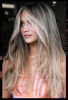 Hair Color Idea - Blonde Hair - Haircut Idea Blonde Balayage Shag Hair, Long Blonde Hair With Layers Highlights, Long Hair Center Part Layers